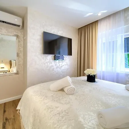 Luxury Jf *