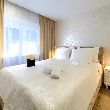 Luxury Jf Rab Town