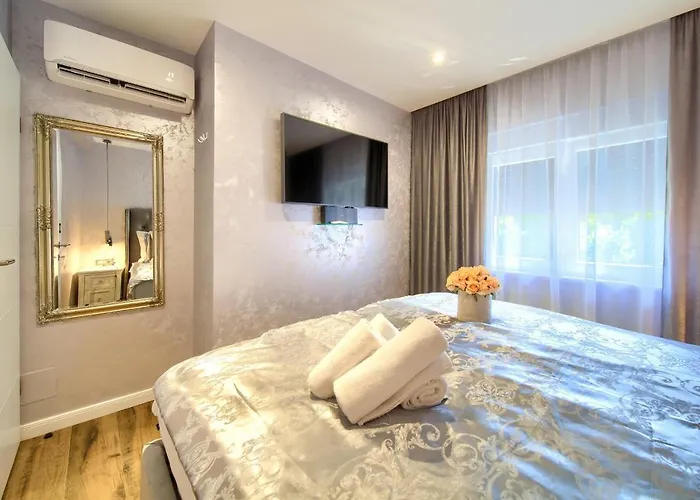 Luxury Jf Apartman Rab Town