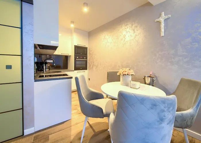 Luxury Jf Apartman Rab Town